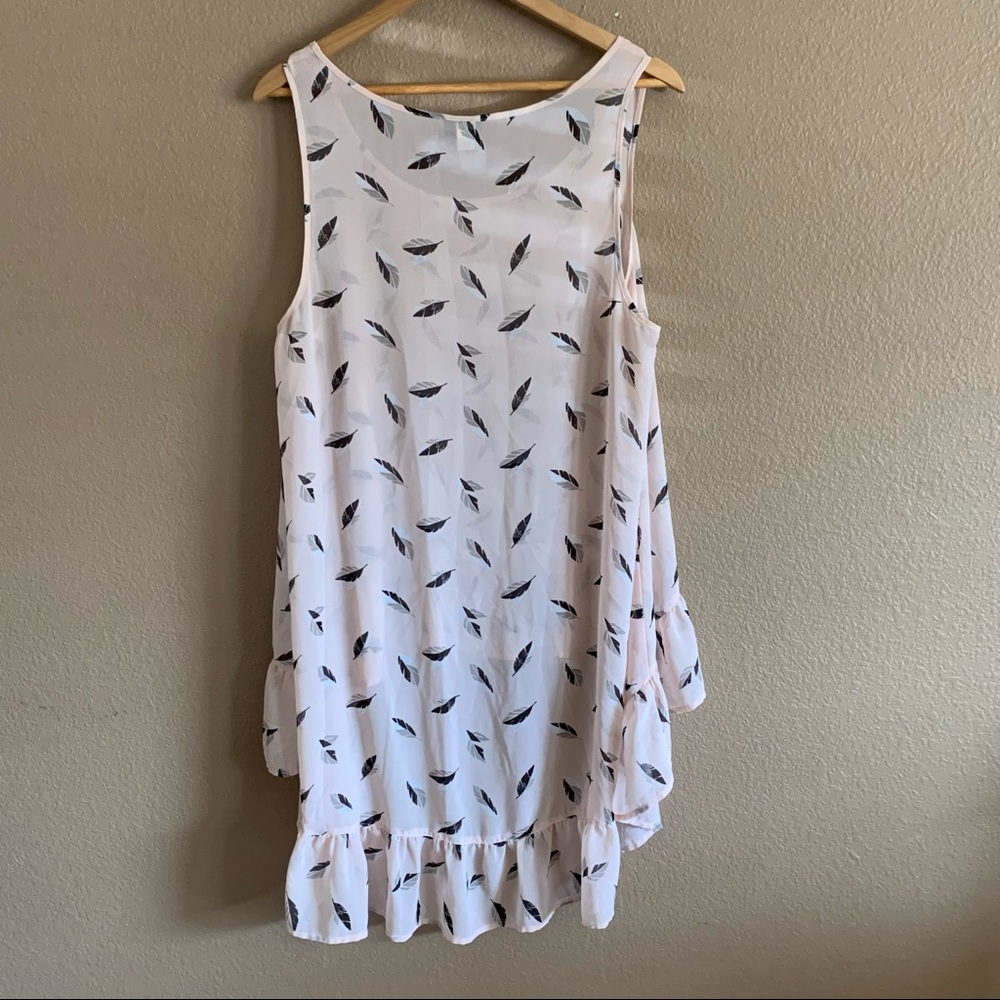 Torrid Ruffle Feather Hi-Low Tank Blouse Size 1 - Picture 6 of 8